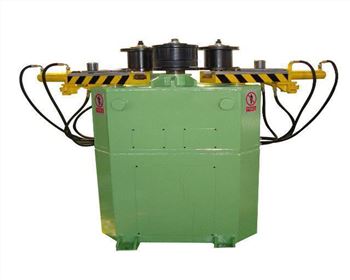 數顯弧(hú)線三輥型(xing)材卷彎機(ji)