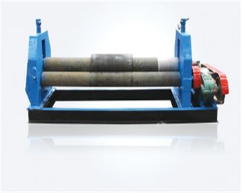 西(xī)安機械半自動三(san)輥卷闆機