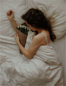 宅女与执事机器人