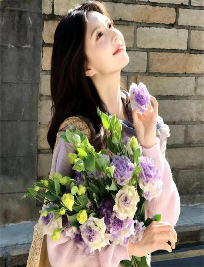 《爱难禁》美学价值分析：艺术美感与审美特征探讨，免费观看